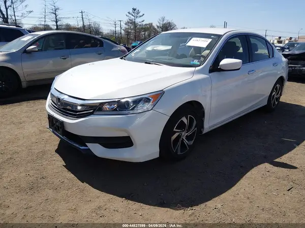 1HGCR2F30HA168468 2017 HONDA ACCORD - Image 2