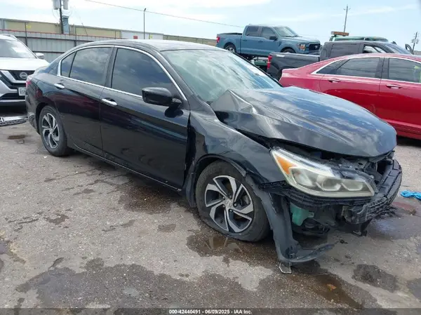 1HGCR2F30HA170897 2017 HONDA ACCORD - Image 1