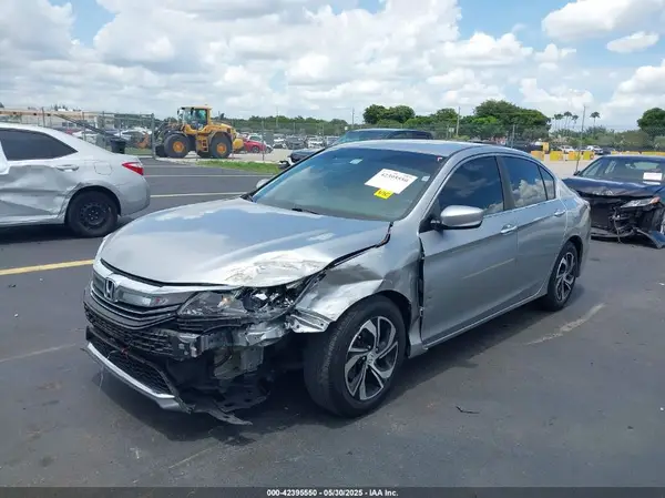 1HGCR2F30HA175856 2017 HONDA ACCORD - Image 2
