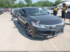 1HGCR2F30HA185822 2017 HONDA ACCORD