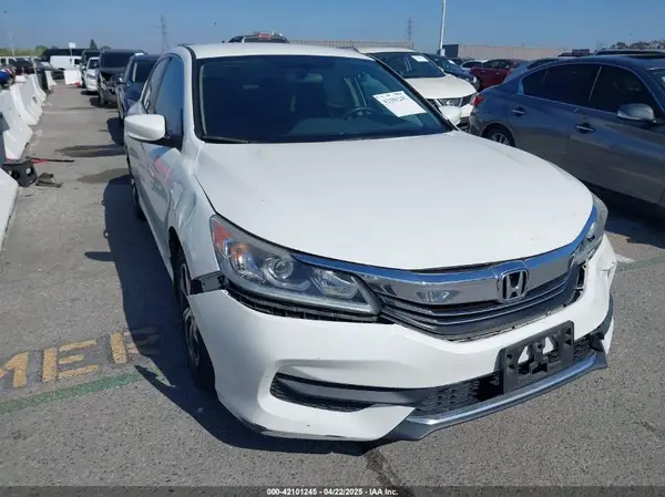 1HGCR2F30HA185917 2017 HONDA ACCORD - Image 1