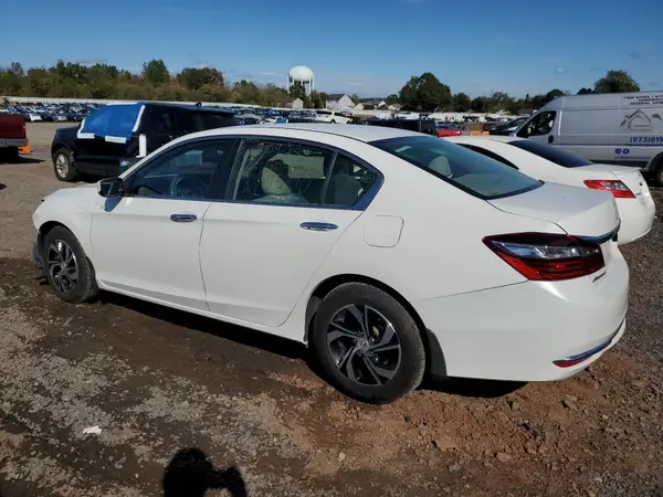 1HGCR2F30HA197663 2017 HONDA ACCORD - Image 2