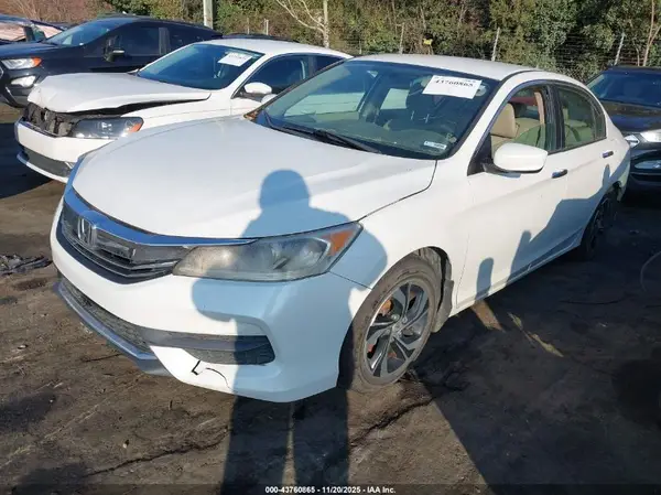 1HGCR2F30HA202246 2017 HONDA ACCORD - Image 2