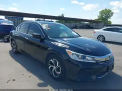 1HGCR2F30HA222058 2017 HONDA ACCORD