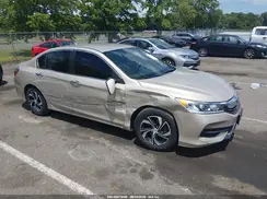 1HGCR2F30HA229513 2017 HONDA ACCORD