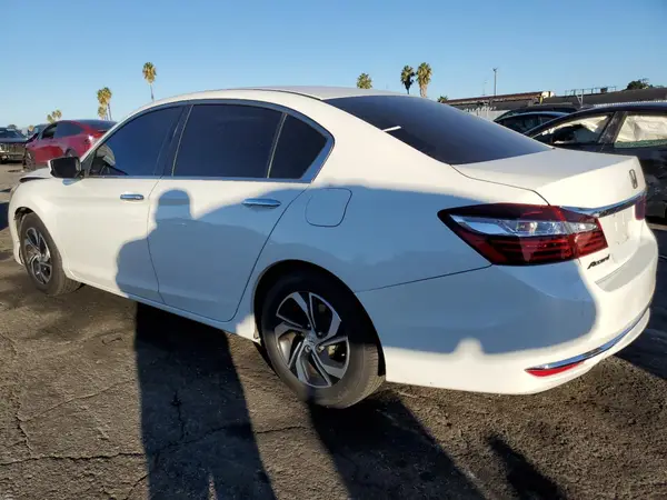 1HGCR2F30HA241936 2017 HONDA ACCORD - Image 2