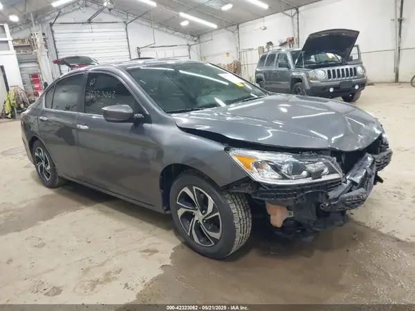 1HGCR2F30HA246165 2017 HONDA ACCORD - Image 1
