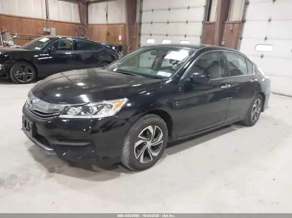 1HGCR2F30HA252211 2017 HONDA ACCORD - Image 2