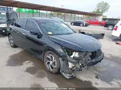 1HGCR2F30HA252922 2017 HONDA ACCORD