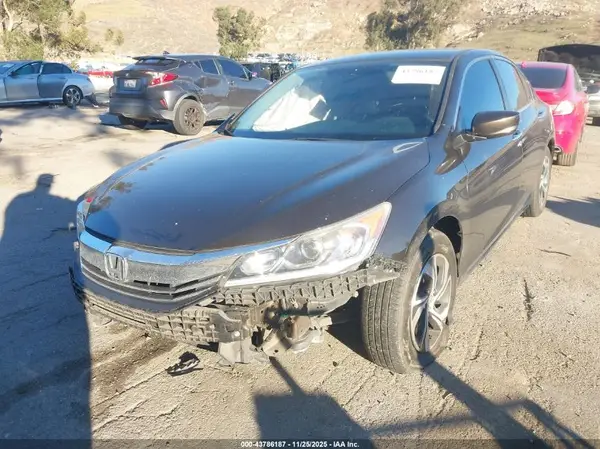 1HGCR2F30HA254332 2017 HONDA ACCORD - Image 2