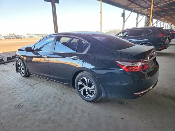 1HGCR2F30HA256243 2017 HONDA ACCORD - Image 2