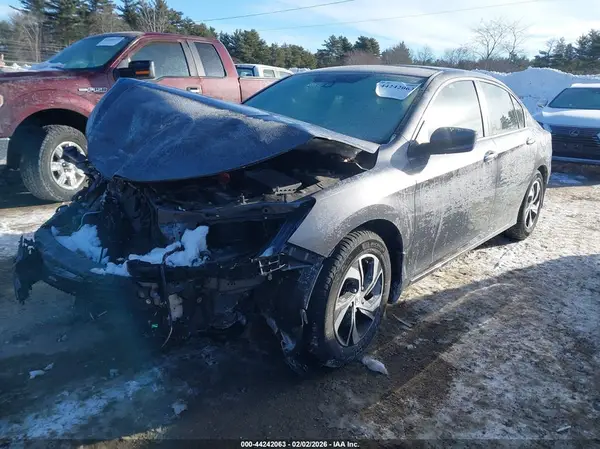 1HGCR2F30HA257134 2017 HONDA ACCORD - Image 2