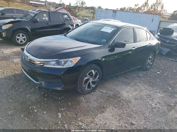 1HGCR2F30HA260647 2017 HONDA ACCORD - Image 2