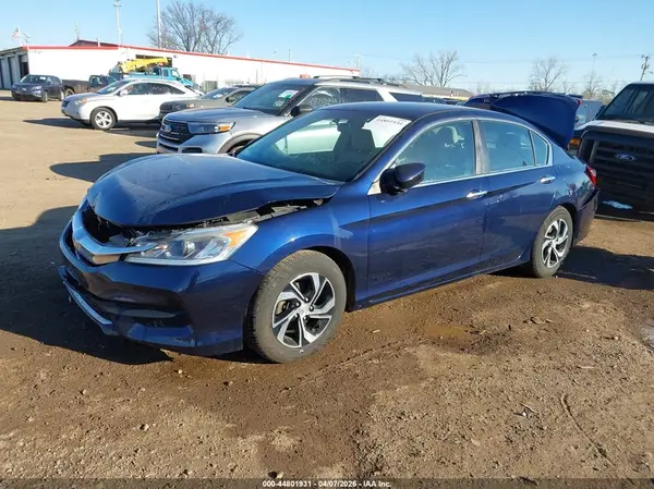 1HGCR2F30HA265816 2017 HONDA ACCORD - Image 2