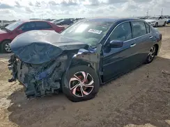 1HGCR2F30HA272930 2017 HONDA ACCORD