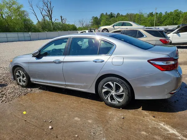 1HGCR2F30HA276475 2017 HONDA ACCORD - Image 2