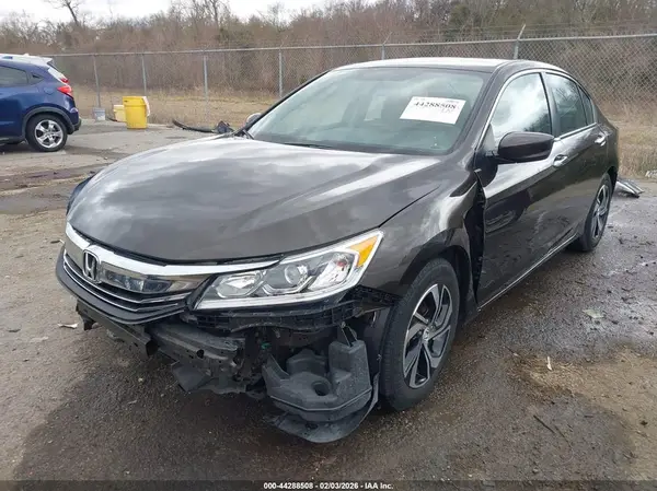 1HGCR2F30HA280851 2017 HONDA ACCORD - Image 2