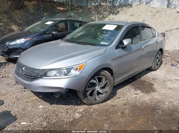 1HGCR2F30HA284365 2017 HONDA ACCORD - Image 2