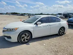 1HGCR2F30HA288819 2017 HONDA ACCORD