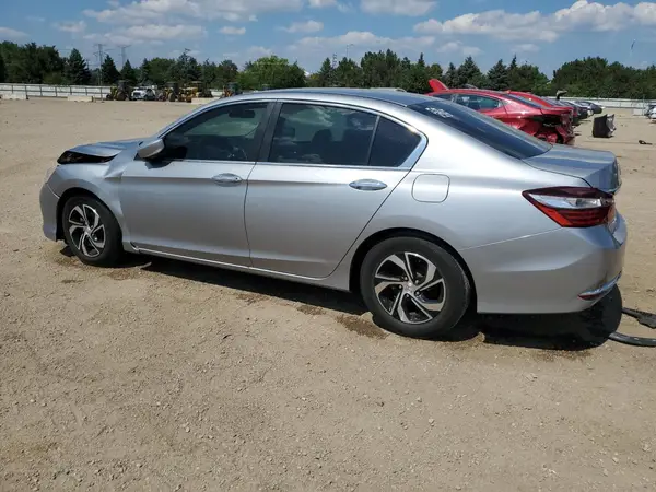 1HGCR2F30HA300354 2017 HONDA ACCORD - Image 2