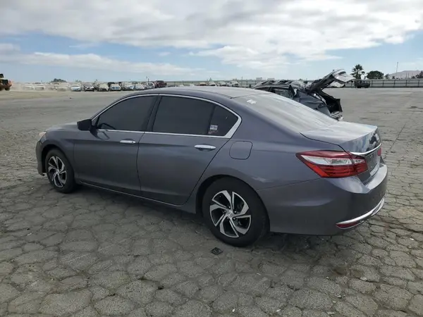 1HGCR2F30HA305389 2017 HONDA ACCORD - Image 2
