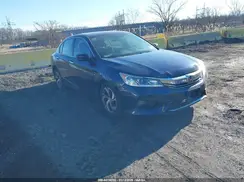 1HGCR2F30HA305585 2017 HONDA ACCORD