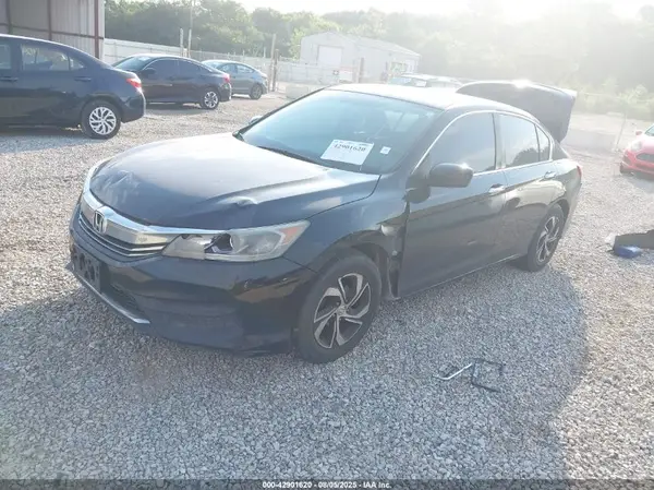 1HGCR2F31GA071584 2016 HONDA ACCORD - Image 2