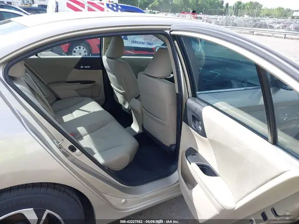 1HGCR2F31GA147000 2016 HONDA ACCORD - Image 8