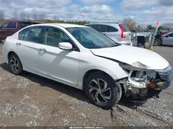 1HGCR2F31GA172656 2016 HONDA ACCORD