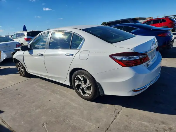 1HGCR2F31HA020037 2017 HONDA ACCORD - Image 2