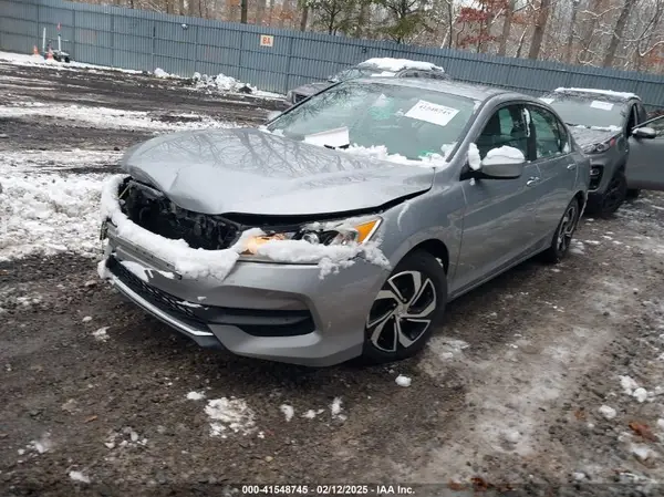 1HGCR2F31HA029269 2017 HONDA ACCORD - Image 2