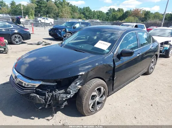 1HGCR2F31HA037095 2017 HONDA ACCORD - Image 2