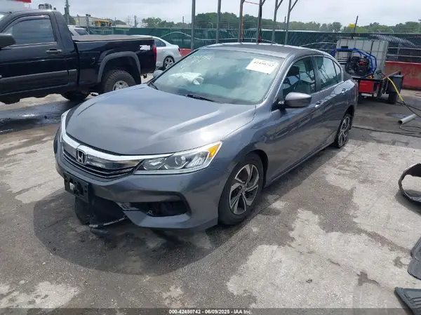1HGCR2F31HA044192 2017 HONDA ACCORD - Image 2