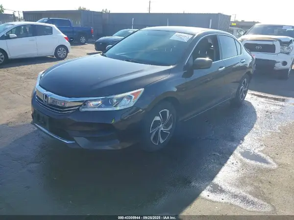 1HGCR2F31HA051076 2017 HONDA ACCORD - Image 2