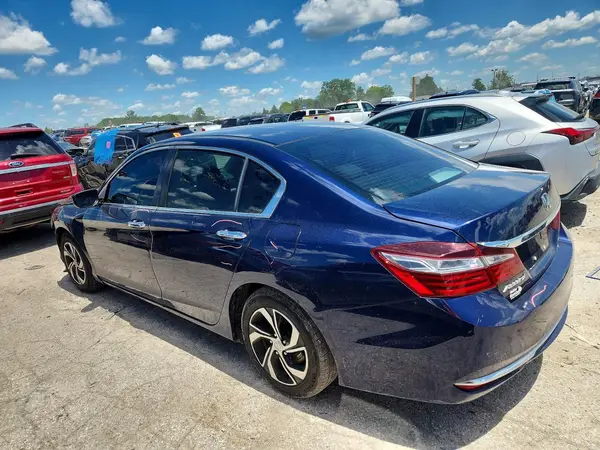 1HGCR2F31HA057718 2017 HONDA ACCORD - Image 2