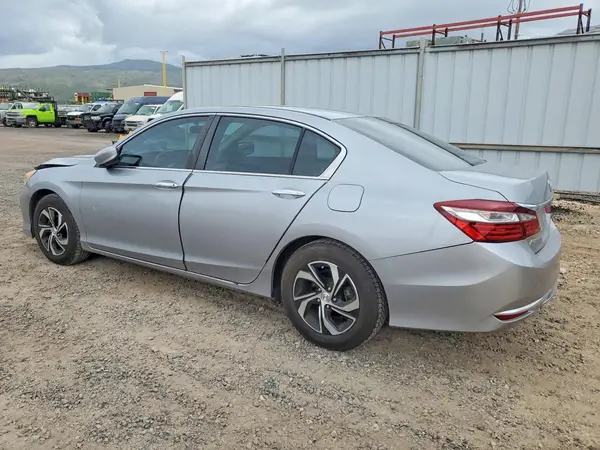1HGCR2F31HA083459 2017 HONDA ACCORD - Image 2