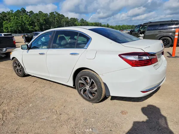 1HGCR2F31HA087415 2017 HONDA ACCORD - Image 2