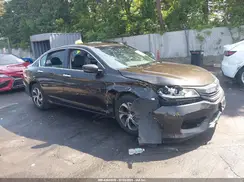 1HGCR2F31HA127881 2017 HONDA ACCORD