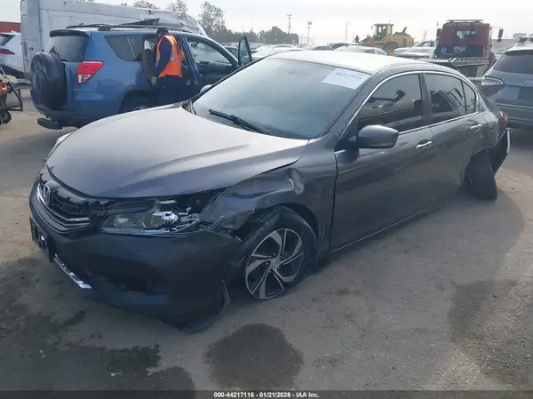 1HGCR2F31HA137102 2017 HONDA ACCORD - Image 2