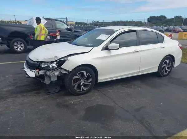 1HGCR2F31HA144003 2017 HONDA ACCORD - Image 2
