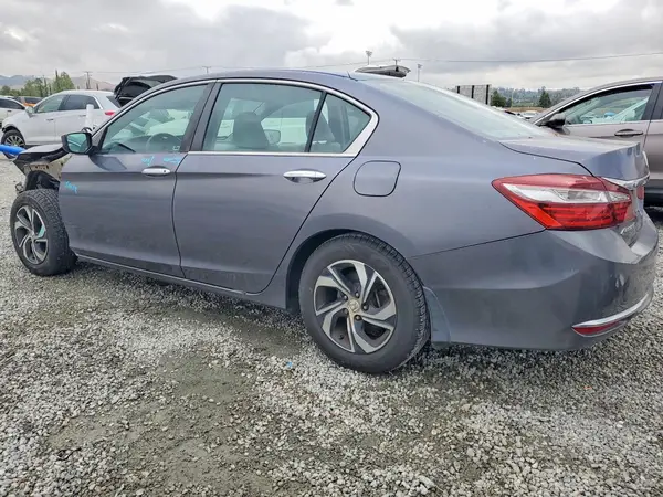 1HGCR2F31HA188843 2017 HONDA ACCORD - Image 2