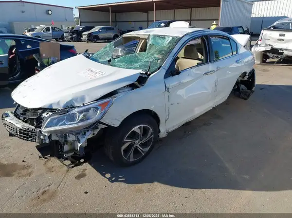 1HGCR2F31HA189992 2017 HONDA ACCORD - Image 2