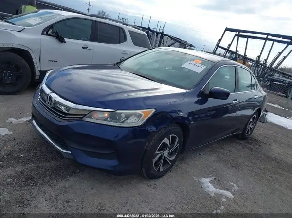 1HGCR2F31HA213515 2017 HONDA ACCORD - Image 2