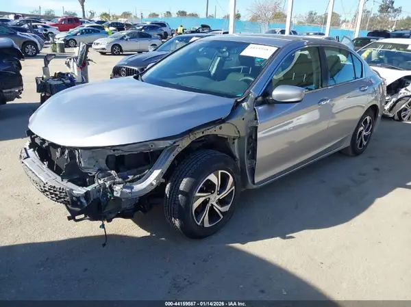 1HGCR2F31HA228886 2017 HONDA ACCORD - Image 2
