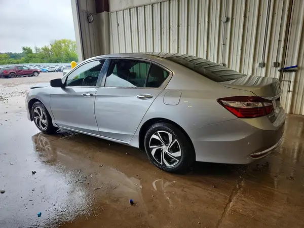 1HGCR2F31HA229794 2017 HONDA ACCORD - Image 2