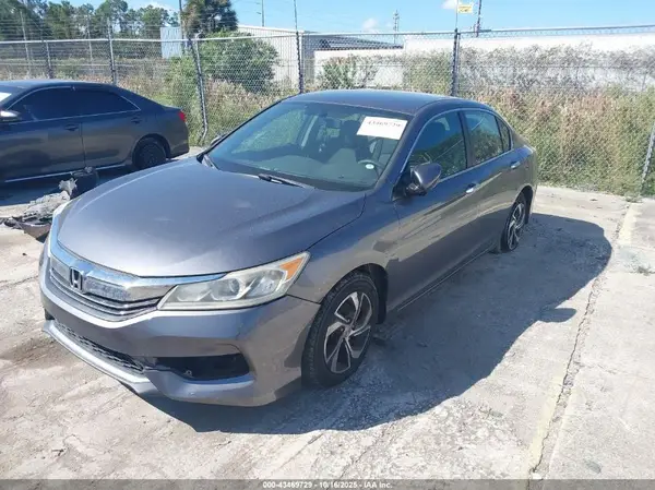 1HGCR2F31HA230041 2017 HONDA ACCORD - Image 2