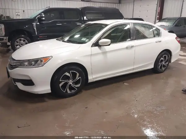 1HGCR2F31HA232999 2017 HONDA ACCORD - Image 2
