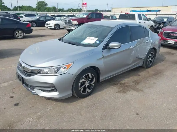 1HGCR2F31HA245543 2017 HONDA ACCORD - Image 2