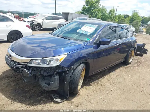 1HGCR2F31HA246756 2017 HONDA ACCORD - Image 2