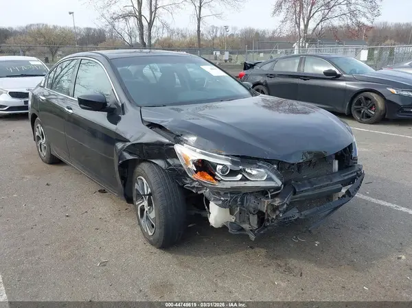 1HGCR2F31HA255599 2017 HONDA ACCORD - Image 1